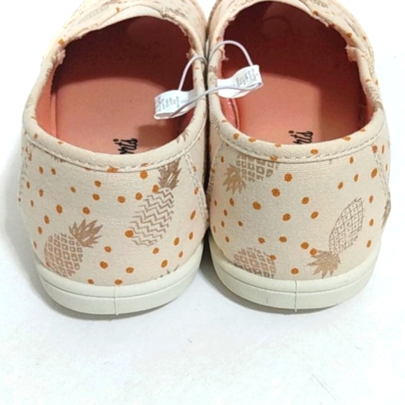 US SPORT CASUAL SNEAKERS NWOT SIZE 8 - Picture 4 of 11